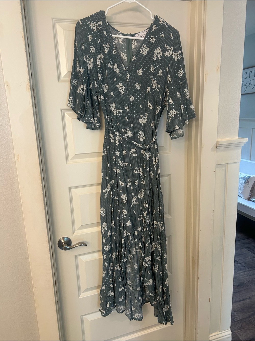 Ivy City Co Green Floral High-Low Maxi Dress